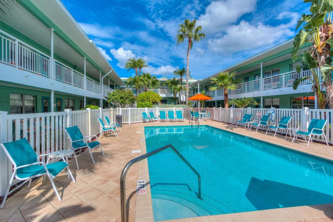 Tropic Terrace #4 - Beachfront Rental Apts St. Pete Beach Exterior foto